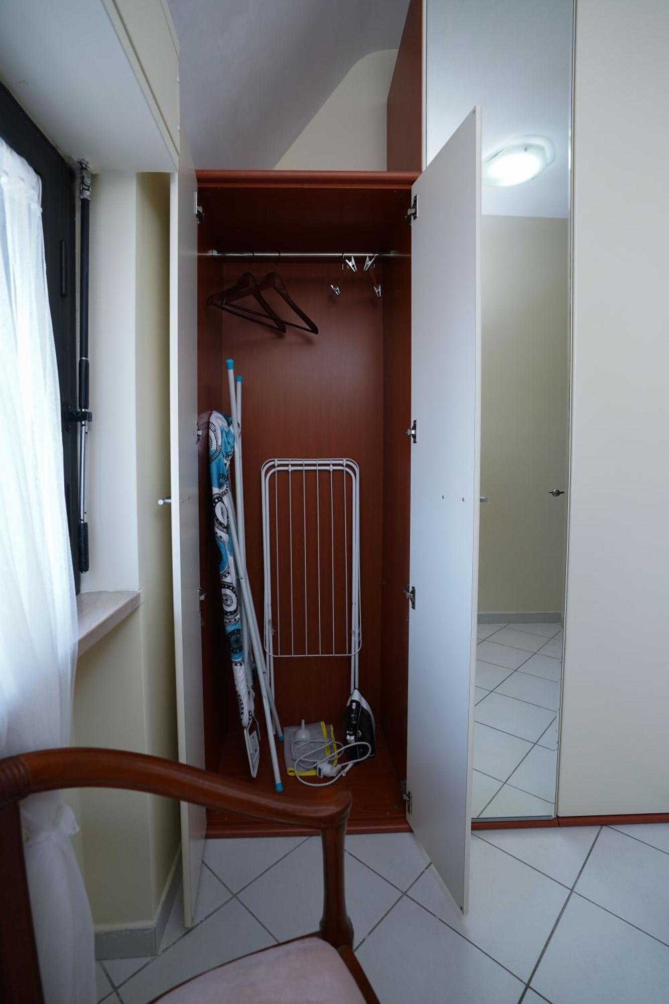 La Casa Di Azzurra Centro Citta Appartamento Fino A 4 Posti Letto E 2 Bagni Foggia Exterior foto